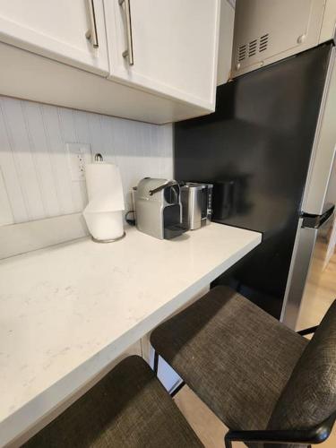 1BD 1BA tiny house with in-unit washer and dryer near Kaiser in Los Angeles, USA