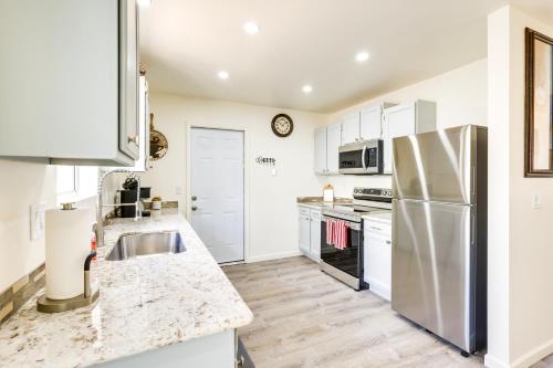 Kingman Vacation Rental with Yard and Fire Pit in Kingman (AZ)