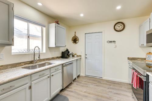 Kingman Vacation Rental with Yard and Fire Pit in Kingman (AZ)