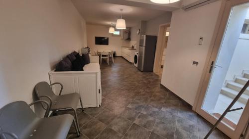 Apartment image 10
