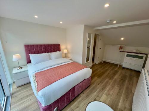 Three-Bedroom Premium Apartment image 10
