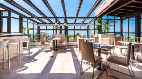 Globales Paraíso Beach (Globales Paraiso Beach) in เอสเทโพนา