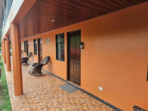 Hotel Luna Liberiana in ลิเบเรีย