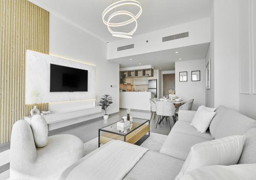 LUXE | 2BR | Burj Khalifa View | Dubai Mall Access - image 7