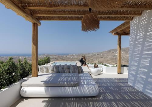 WhiteArt Suites Room Type - Divine Suite with hot tub