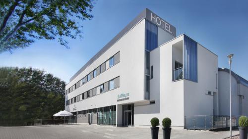Hotel FairPlayce 5
