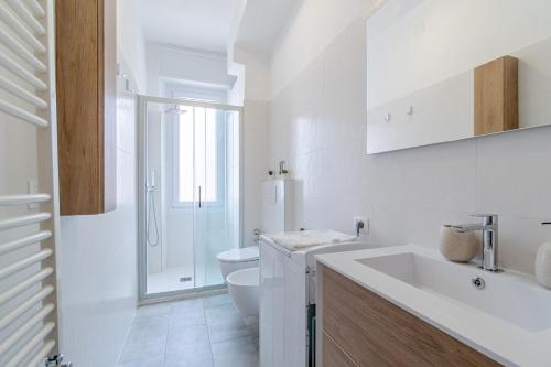 Fürdőszoba, Lingotto District Functional Apartment near Autó Múzeum