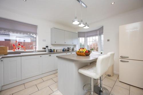 Kitchen, Host & Stay - Downs Valley House in Woodingdean
