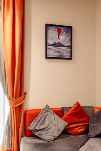 Double Room with Balcony image 10