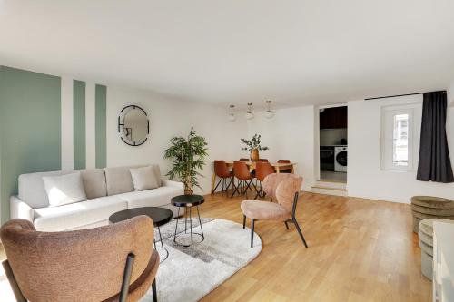 Location de vacances - Paris -  - Pick A Flat's Apartement in Saint-Martin - Rue du faubourg Saint-Martin - Image #1