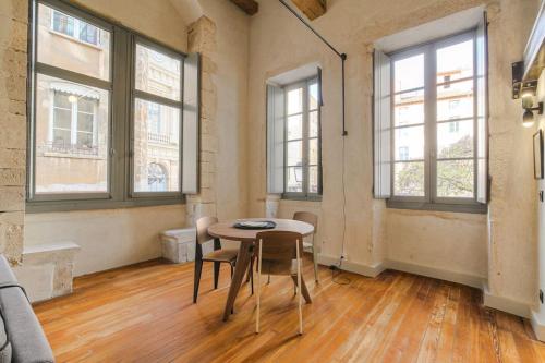 Duplex lumineux et authentique, Vieux-Lyon