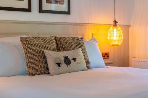 Woolpack Inn - image 2