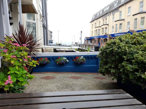 Phoenix Guest House - image 3
