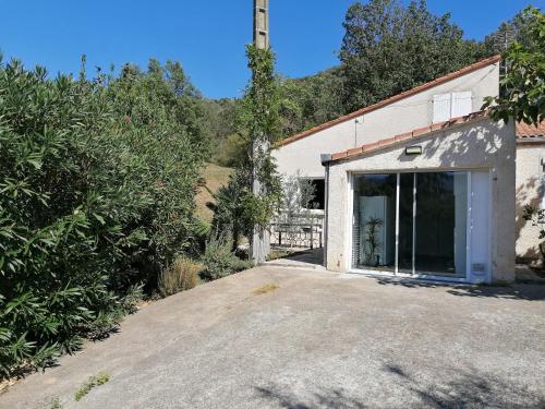 Charmante maison à Reynes gîte à louer Reynès