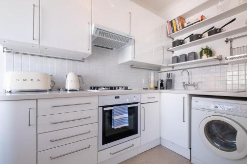 The Perfect One Bedroom Apartment! - main image