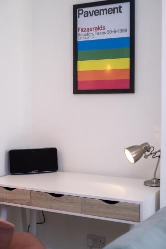 The Perfect One Bedroom Apartment! - image 11