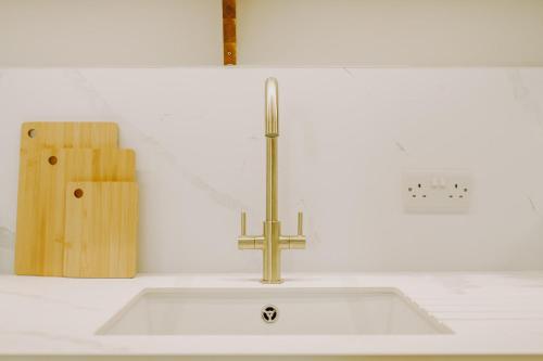 Number 2 Puddies at The Old Dairy Clevedon in คลีวีดัน