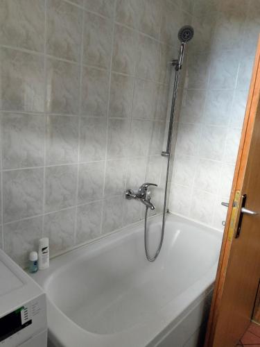 دش, Exotic Nature Hostel in سراييفو