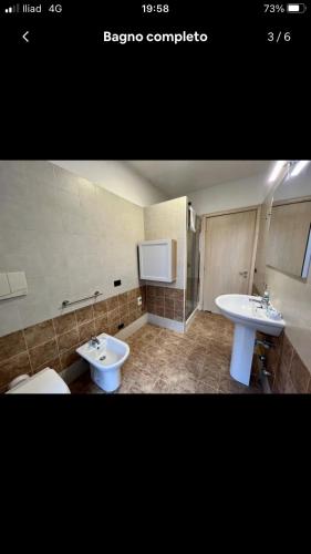 Miniappartamento completo in 斯特羅