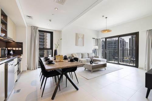 LUXE | 2BR | Sea & City View | 5 Min to Dubai Mall, Dubai (photo 6)