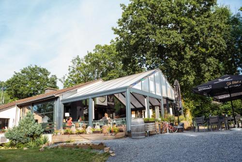 Camping De Chênefleur (Camping De Chenefleur) in Tintigny