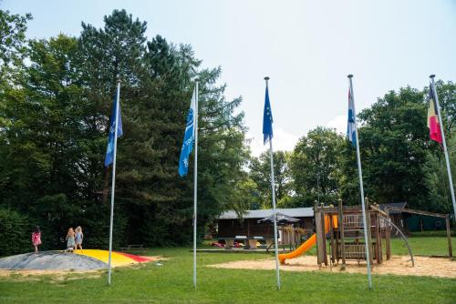 Camping De Chênefleur (Camping De Chenefleur) in Tintigny