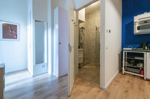 Aparthotel North Studio With Patio For 2 - image 13