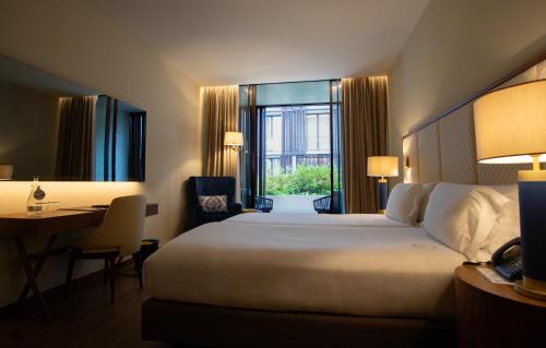 Curio Collection by Hilton Boeira Garden Hotel Porto Portug - image 3