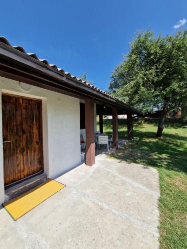 Viesnīcas āriene, Apartmani & Auto kamp GAJ in Gacko