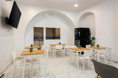 Madalena Hostel e Suites 4