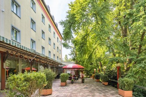 Parkhotel Crombach - image 9