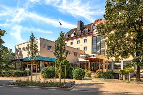 Parkhotel Crombach - image 2