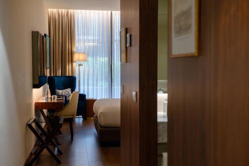 Curio Collection by Hilton Boeira Garden Hotel Porto Portug - image 7