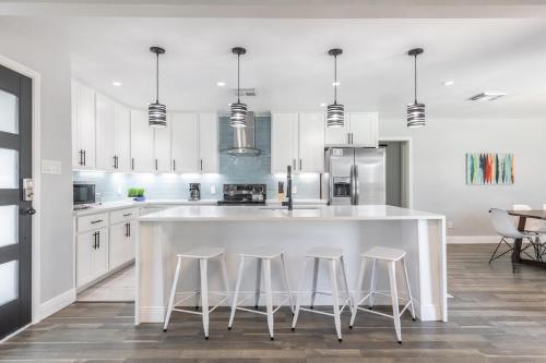 Modern Oasis in Irving, USA