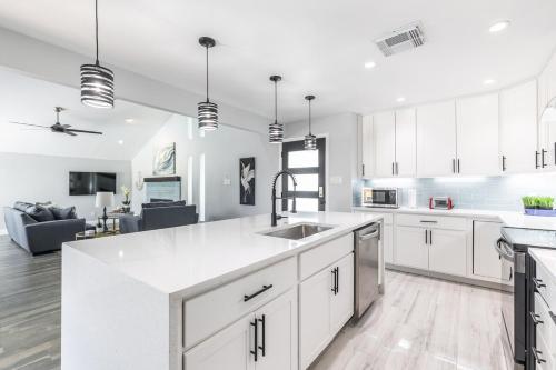 Modern Oasis in Irving, USA