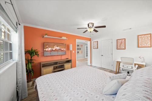 5B - Modern Pool - Game Room - Beachside - 7 Bed - Mural- AC - Washer Dryer, Indian Harbour Beach (Foto 2)