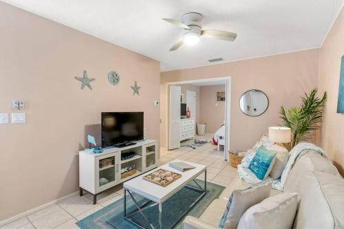 Sea Club II Paradise with Private Beach Access in Sarasota, USA