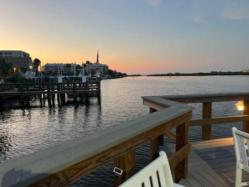 Sea Club II Paradise with Private Beach Access in Sarasota, USA