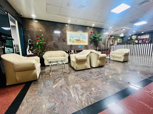 Sky Hotel Apartments - Lobby