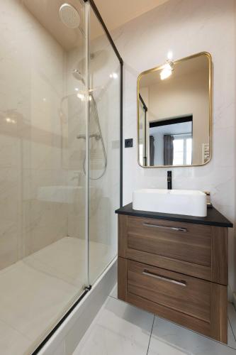 Cosy apartment - 4BR/12P - Canal Saint-Martin - image 11