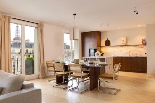 Spacious apartment - 3BR/8P - Eiffel Tower - image 2
