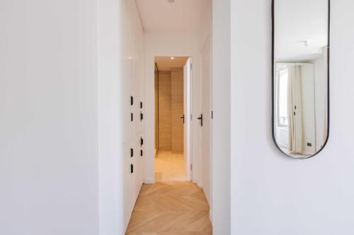 Renovated Studio rue du Roi de Sicile / Marais - image 2