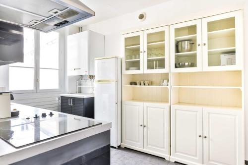 2BDR / 4P apartment Montmartre/Moulin Rouge - main image