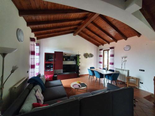  Casa Shila in Luino