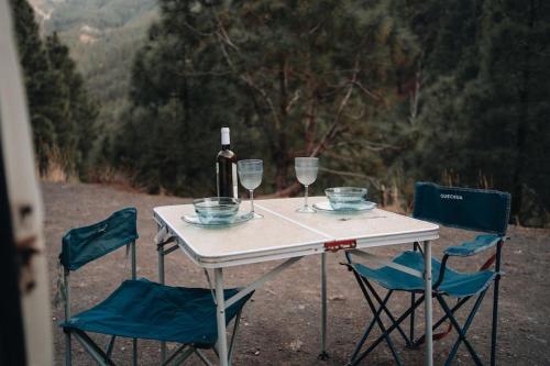 Camper Agana - Tap to explore photos