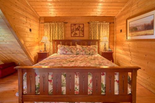 Hidden Romance #1404 by Aunt Bug's Cabin Rentals - image 11