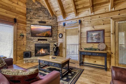 A Bear Creek Crib #1905 in Sevierville, USA
