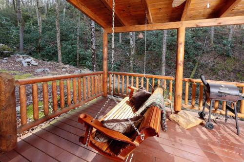 A Bit Of Heaven #252 by Aunt Bug's Cabin Rentals - image 2