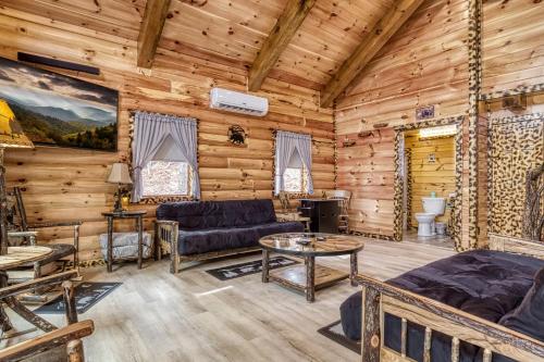 A Playful Bears Cabin #312 in Newport, USA