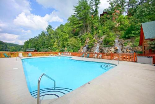 Absolutely Wonderful #304 by Aunt Bug's Cabin Rentals - image 14